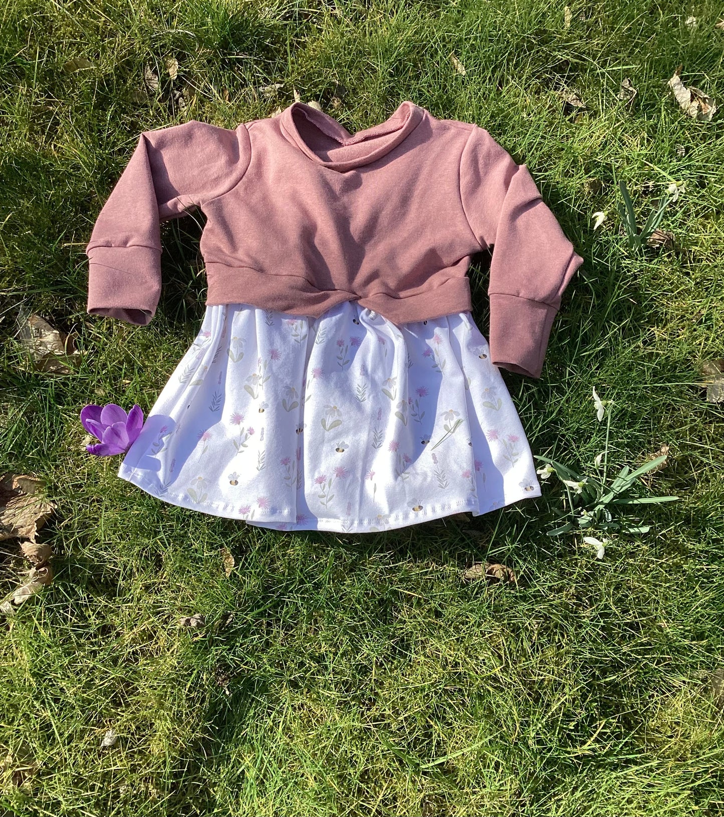 Girly Sweater Wiesenblumen